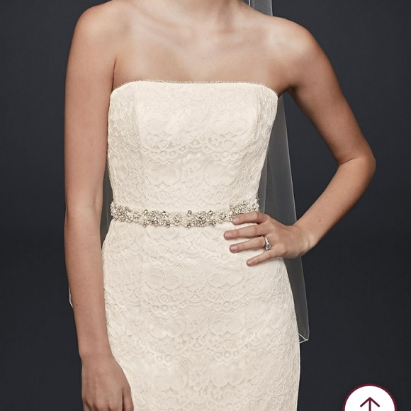 Wedding Dress - Picture 1 of 3